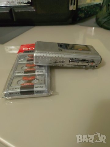 Aiwa TRM-330 Диктофон с подарък три касети Sony, снимка 2 - Радиокасетофони, транзистори - 43860432