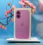 НОВ!!! Apple iPhone 16, 128GB, 5G, Pink + подарък оригинален адаптер Apple, снимка 3