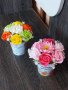 💛🌷🍀Ново💛🌷🍀Метални кашпи със сапунени рози и в средата хризантема за разкош.                   , снимка 4