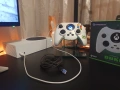 Xbox Series S + контролер Hyperkin Duke, снимка 1