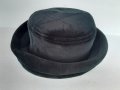 Дамска зимна шапка, снимка 1 - Шапки - 43179566
