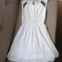 Бяла рокля Vero Moda S, снимка 9 - Рокли - 37325699