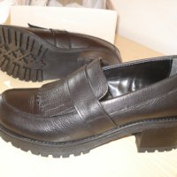 Италиански мокасини и сандали,нови, снимка 2 - Дамски ежедневни обувки - 32878235