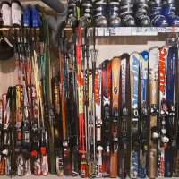 Ски оборудване и сервиз, снимка 1 - Зимни спортове - 39573750