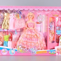Кукла Барби с много рокли и гардероб