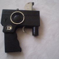 детска играчка  малко пистолетче бакелит или или твърда пластмаса, снимка 5 - Други ценни предмети - 33475273
