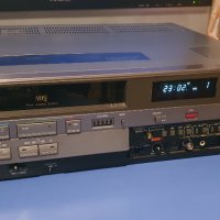 Видео рекордер Panasonic NV-688-B , снимка 1 - Плейъри, домашно кино, прожектори - 35240395
