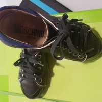 Детски обувки MOSCHINO ,номер 30. ОРИГИНАЛНИ!Купени от Италия., снимка 4 - Детски маратонки - 26686324