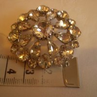 Стара брошка Чехски кристал , снимка 2 - Други - 38754456