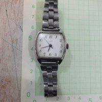 Часовник "Luch" с верижка дамски съветски работещ - 5, снимка 1 - Дамски - 28361548