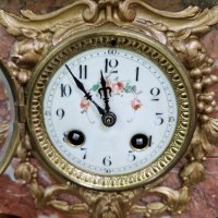 Прекрасен антикварен колекционерски френски каминен часовник , снимка 2 - Антикварни и старинни предмети - 43815433