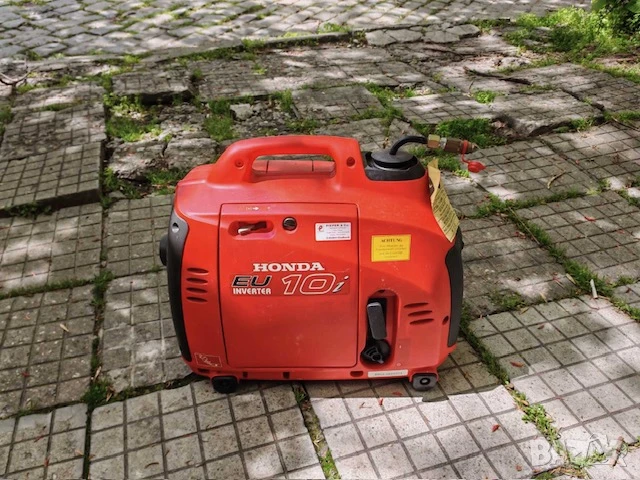 Инверторен генератор на ГАЗ Honda EU10i , снимка 1