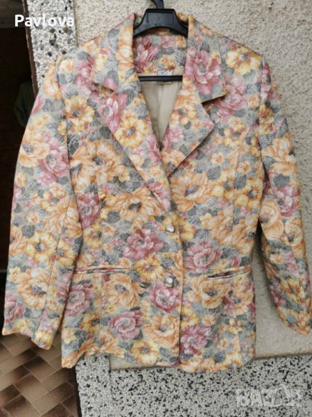 Сако  М размер изполвано  без  следи от носене  , снимка 1