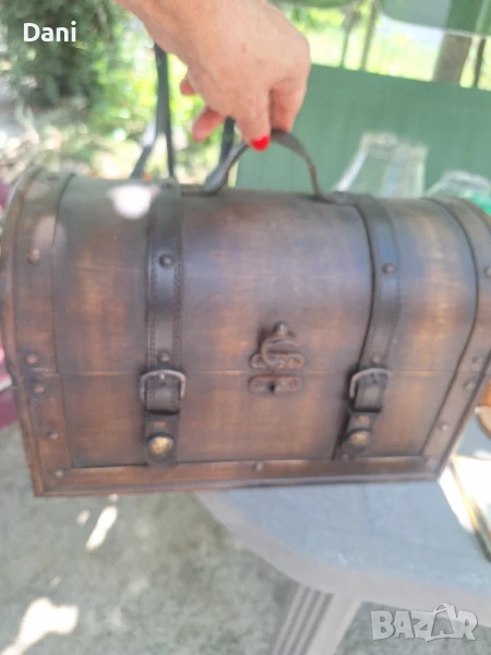 Голямо дървено куфарче, снимка 1
