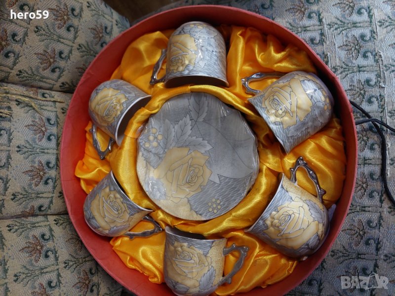 Порцеланов сервиз за кафе или чай от 1970 год., снимка 1