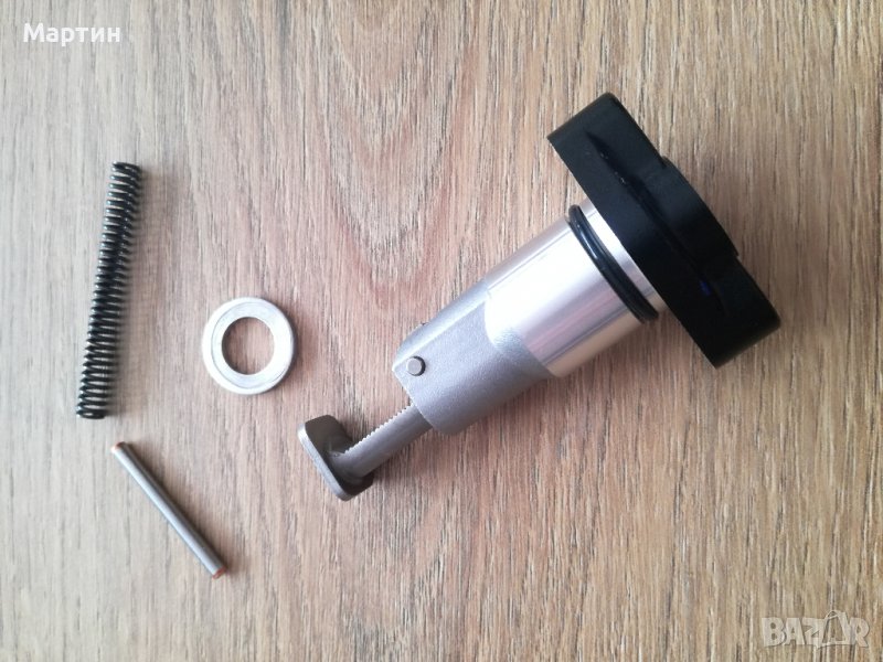 Продавам обтегач за ангренажна верига за Kawasaki Z1000 2003-та година, снимка 1