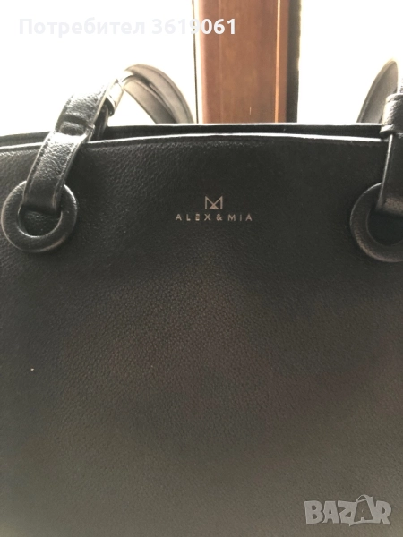 Дамска чанта с размери 35 на 27 и ширина 10 см, снимка 1