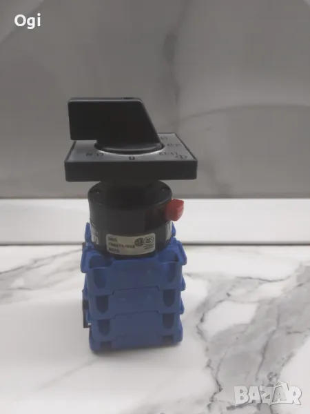 превключвател изкл. Ключ , снимка 1