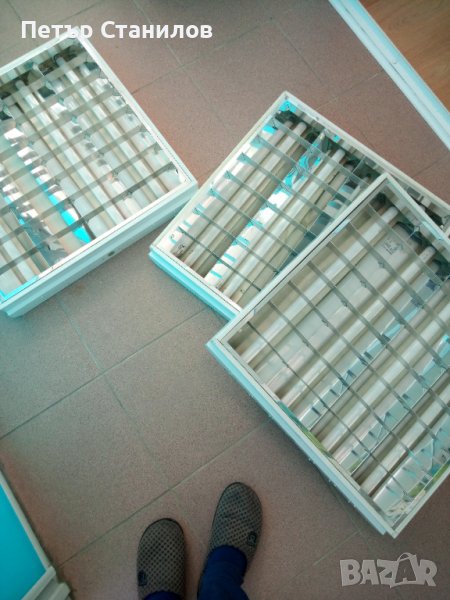 Луминесцентна лампа за таван с 4 пури, снимка 1