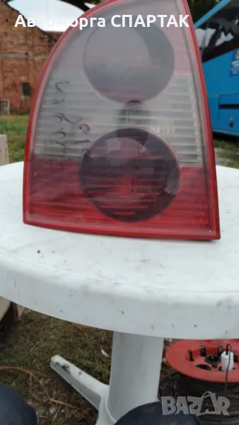 Ляв и десен стоп за Volkswagen Passat 5.5, снимка 1