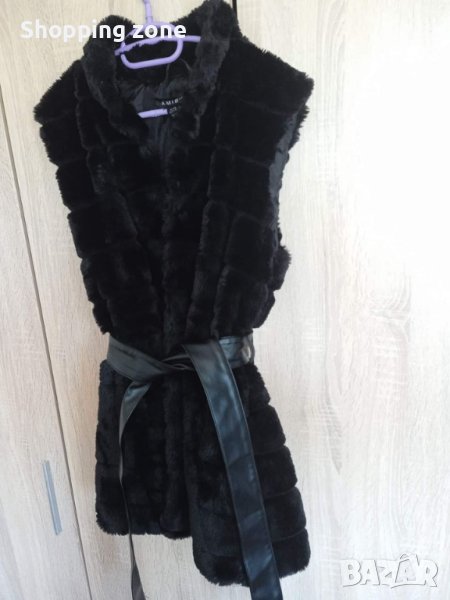 Черен пухкав елек НОВ, снимка 1