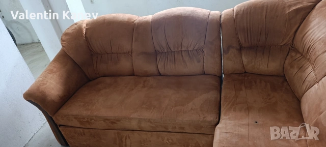 Разтегателен ъглов диван