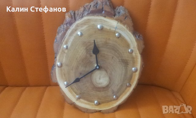 Стенен часовник, от резен на пън, дървен