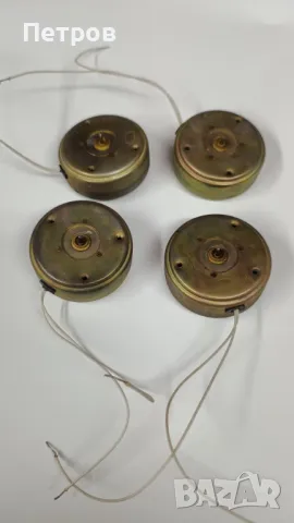 Продавам български двигател / моторче  АС 220 V , 50 Hz 275 оборота в мин., снимка 2 - Резервни части за машини - 50112632