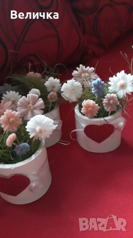 Цветница.Малки подаръчета.