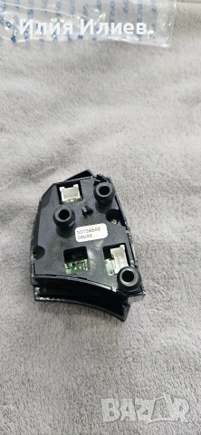 Volvo xc60 бутон на волана , снимка 2 - Части - 53123369