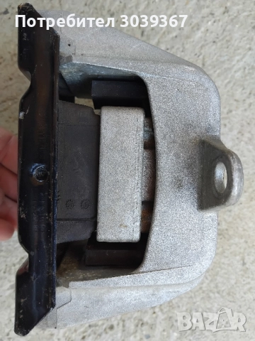 Тампон двигател Голф 4 (Golf IV), снимка 2 - Части - 51595349