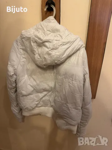 Зимно яке бяло S/M размер, снимка 2 - Якета - 48129351