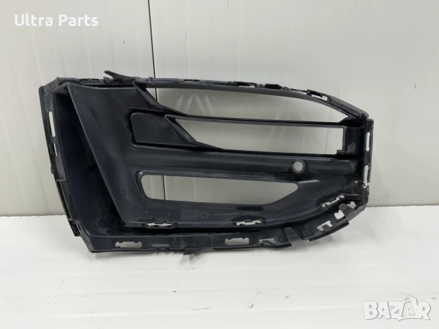 Оригинлна дясна решетка за BMW F40 7459716, снимка 4 - Части - 50480759