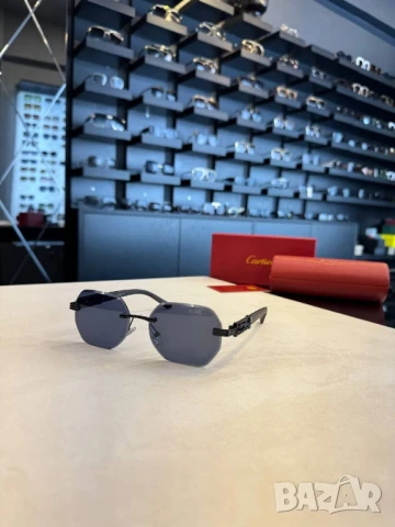 очила с черен обикновен калъф и ув защита versace cartier , снимка 7 - Слънчеви и диоптрични очила - 51291759