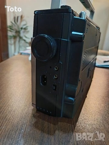 Hitachi TRK 5300, снимка 4 - Радиокасетофони, транзистори - 53505361