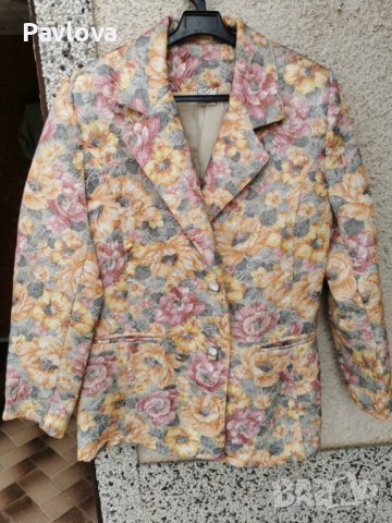 Сако  М размер изполвано  без  следи от носене  , снимка 1