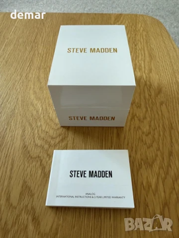 Дамски часовник гривна с истински кристали Steve Madden, снимка 4 - Дамски - 51156796