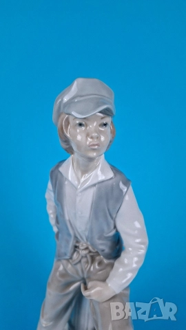 Порцеланова фигурка на момче - обущар, снимка 5 - Статуетки - 49830589