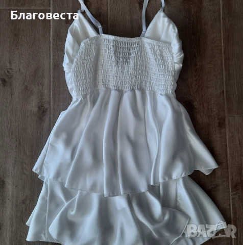 Сатенена рокля в бял цвят , снимка 3 - Рокли - 52178749