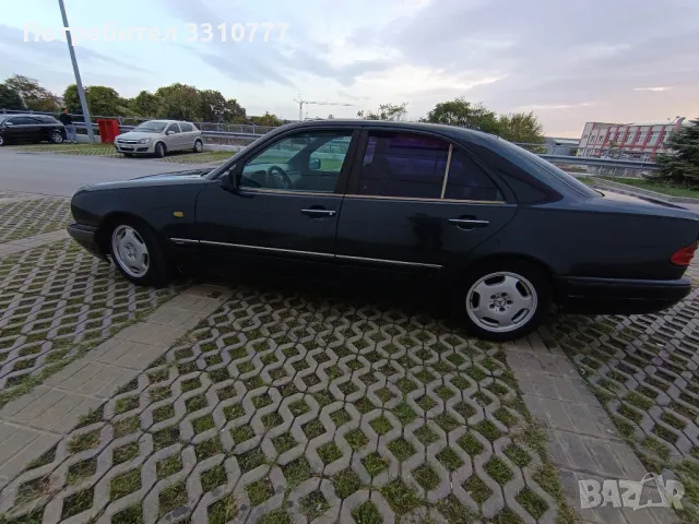 Mercedes E300 TD, снимка 4 - Автомобили и джипове - 47923159