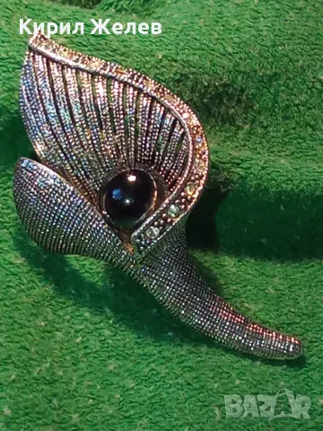 СТИЛНА ВИНТИДЖ АРТ ФЛОРАЛНА МЕДНА БРОШКА с ФАСЕТИРАНИ КРИСТАЛИ и ЛАКИРАНА БЯЛА ПОЗЛАТА 45672, снимка 15 - Други - 46233225