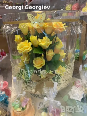 цветя изработени с глицеринов ароматен сапун и Българска роза , снимка 8 - Декорация за дома - 50104898