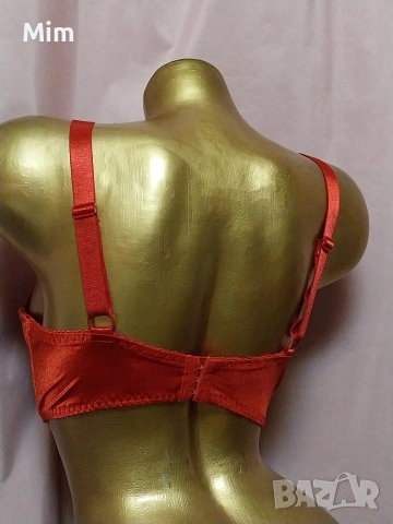 95 D Червен дантелен сутиен , снимка 5 - Бельо - 53137564