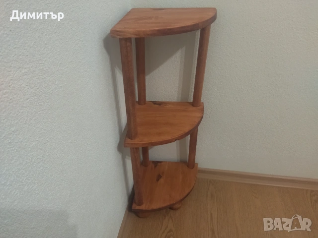 Ъглова етажерка от масивна дървесина !!!