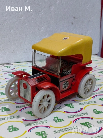 Стара съветска ламаринена играчка с батерии , снимка 2 - Антикварни и старинни предмети - 52287883