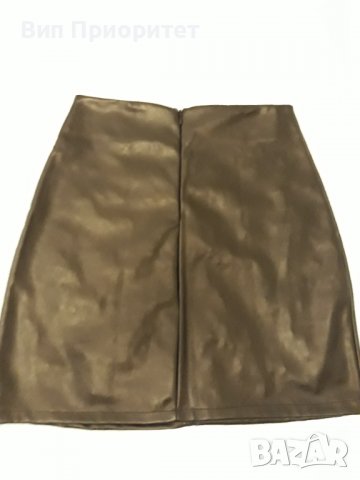 Ефектна черна кожена пола с перли, къса , нова , с по-едри и по-ситни перли , с цип отзад, снимка 6 - Поли - 37401989