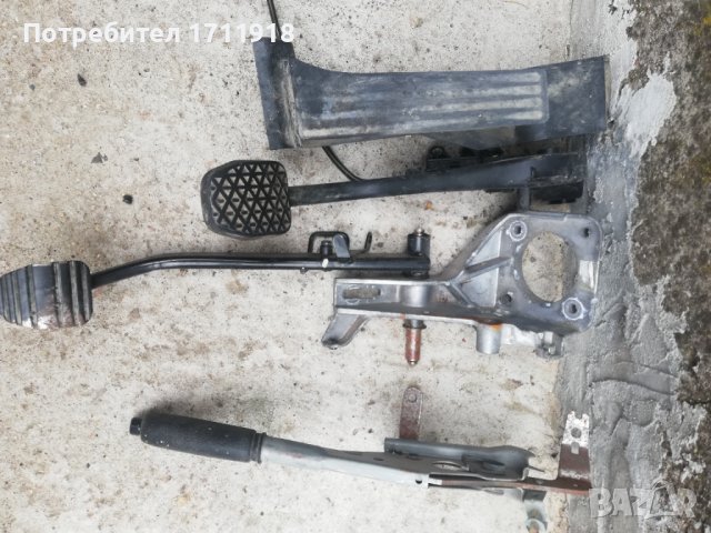 Педали за BMW E46 320D 150кс, снимка 3 - Части - 37289756