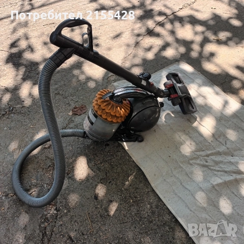 Прахосмукачка dyson DC 52 Allergi, снимка 4 - Прахосмукачки - 51732855