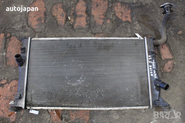 Воден радиатор Мазда 5 2.0 146кс 05г Mazda 5 2.0 146hp 2005, снимка 2 - Части - 43559736