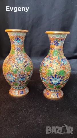 2 красиви китайски вази емайл клоазон 